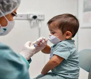 vacinação contra bronquiolite e pneumonia