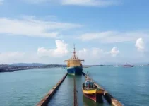 canal de acesso do Porto de Santos