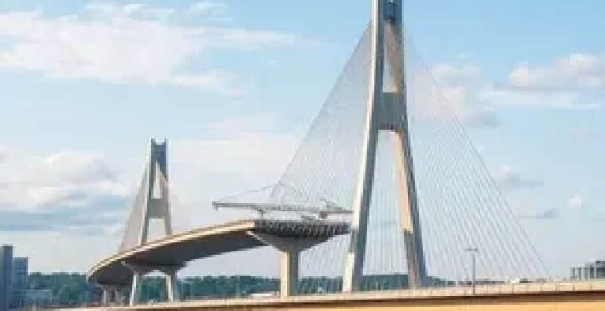 obras na ponte A Tribuna