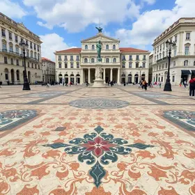 Restauro da Praça da Independência