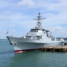 maior navio de guerra da América Latina