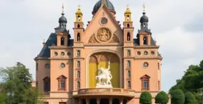 órgãos municipais