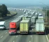 fila de caminhões